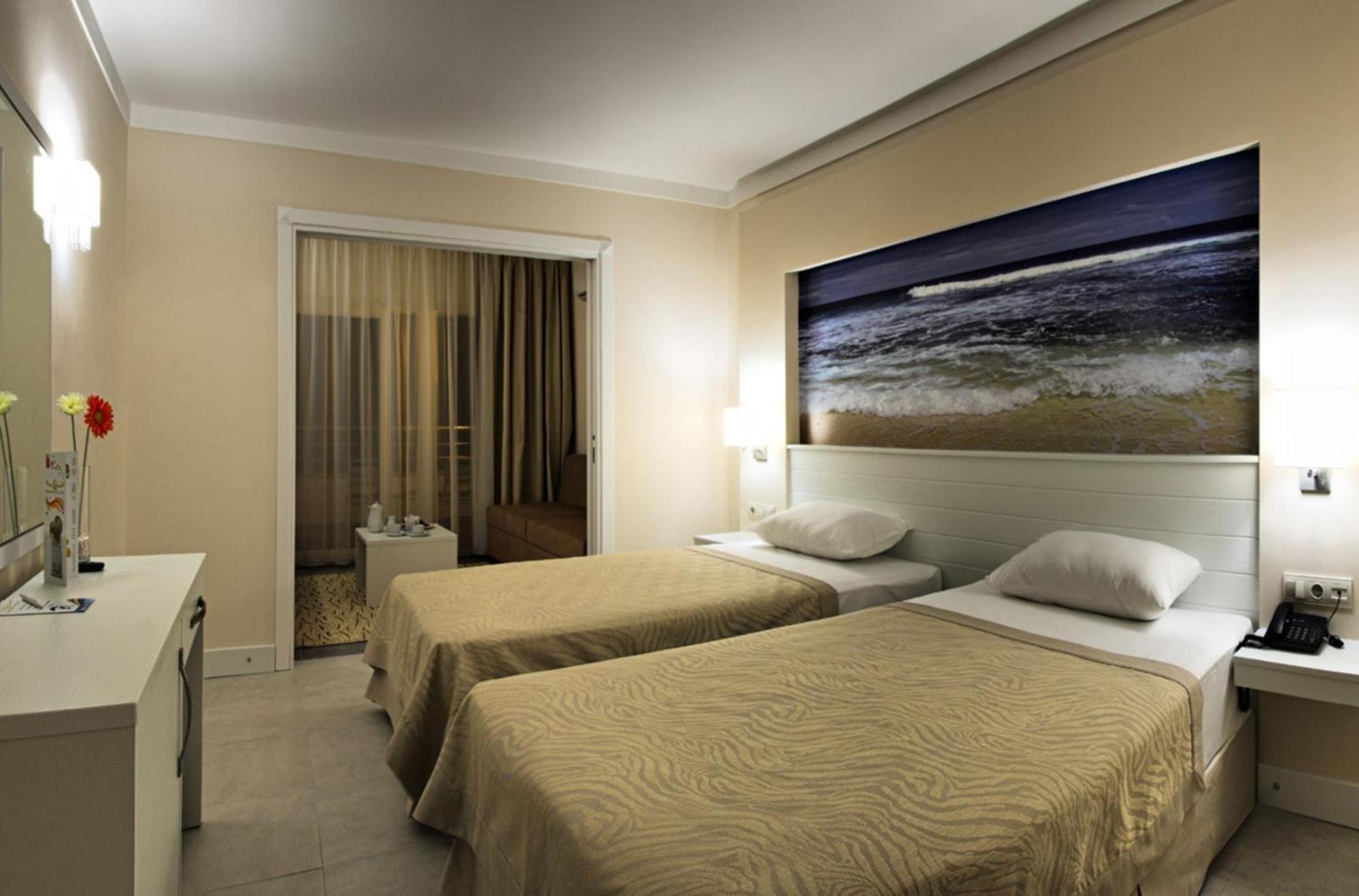 Batihan Beach Resort & Spa Kusadası Exterior foto