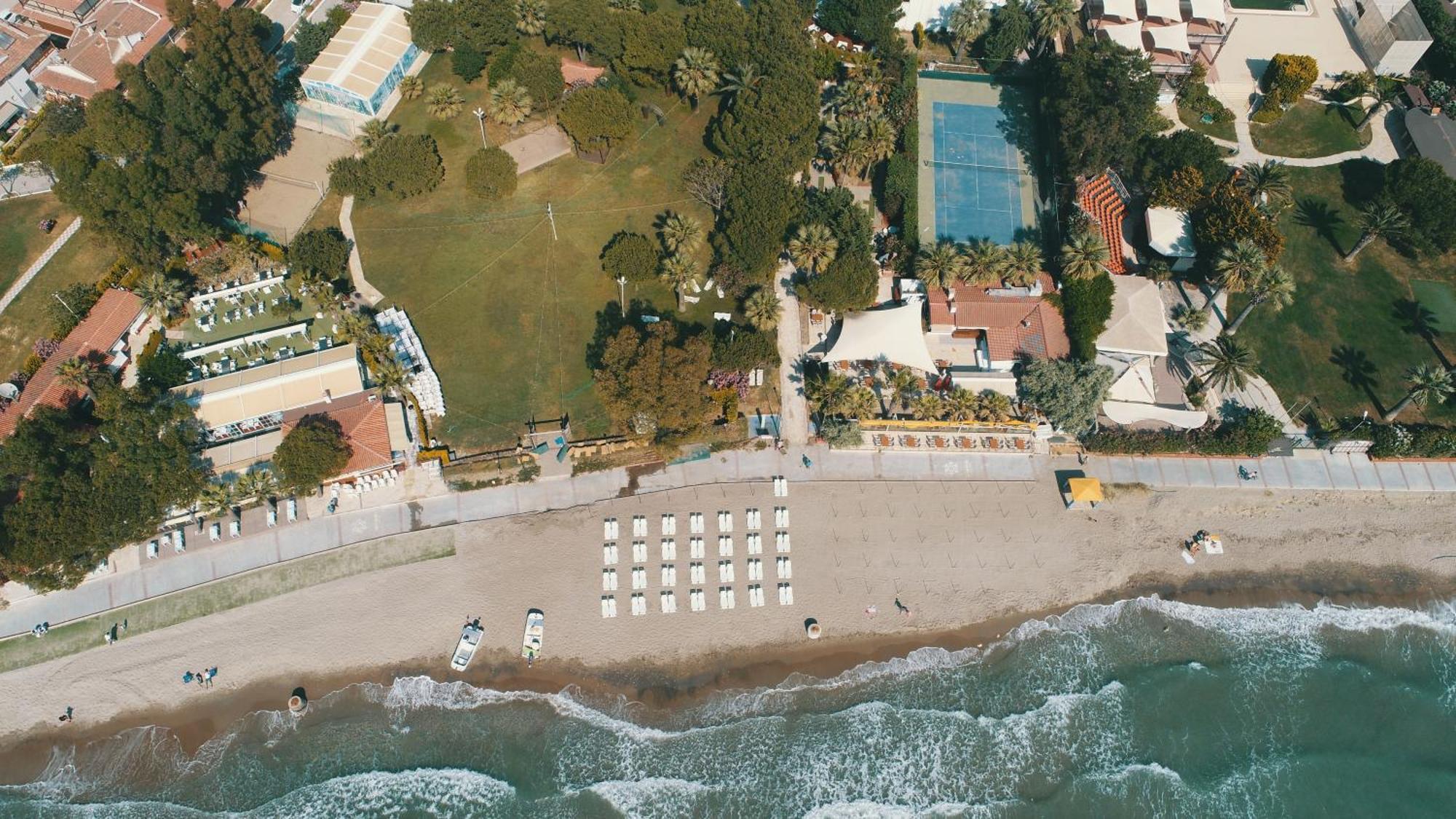 Batihan Beach Resort & Spa Kusadası Exterior foto