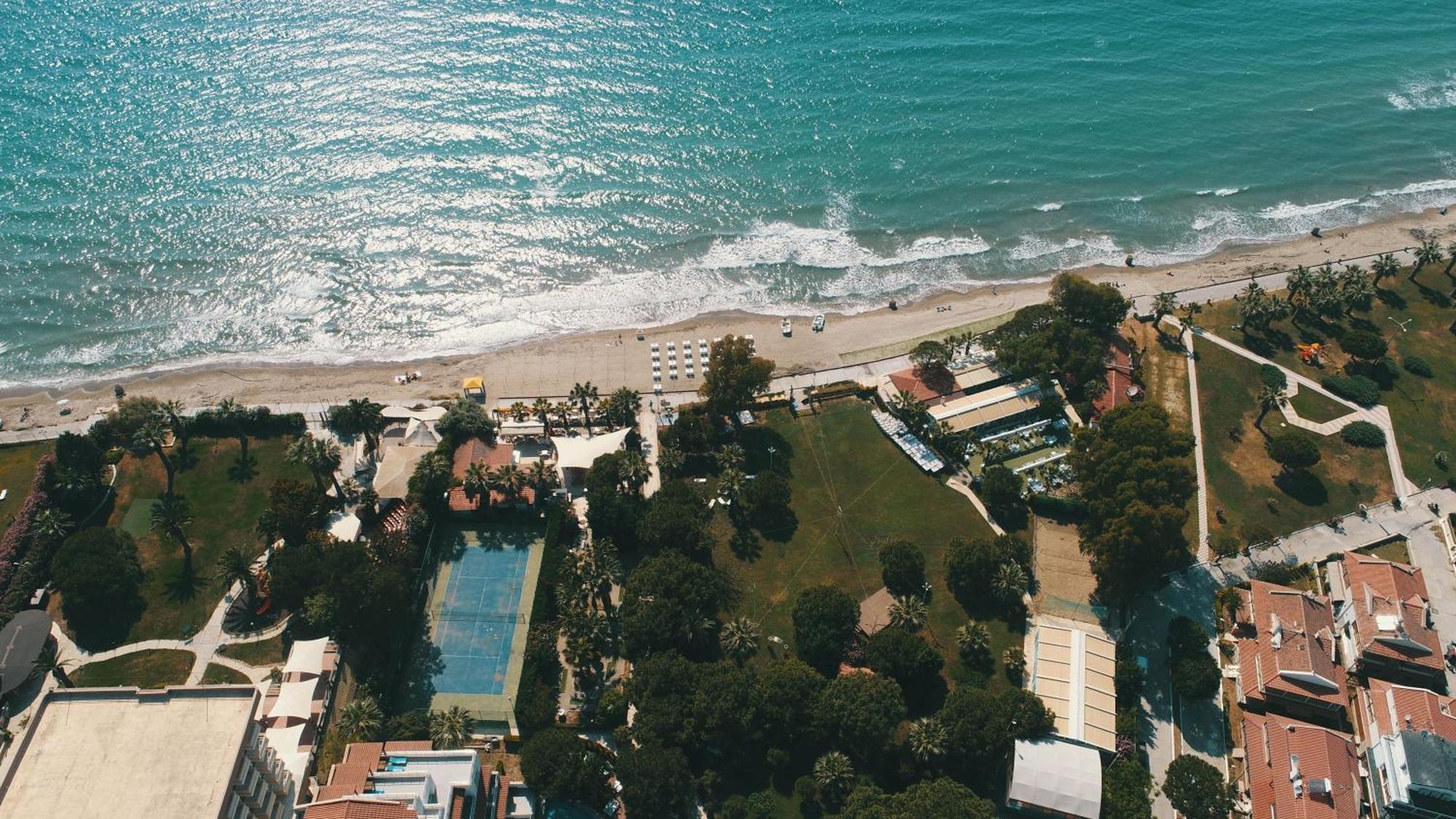 Batihan Beach Resort & Spa Kusadası Exterior foto